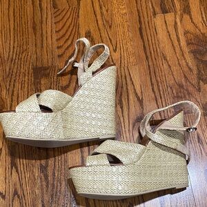 Steve Madden Tan Wedge Sandals